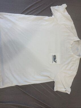 Vineyard Vines White Short-Sleeve Pocket Tee with Blue Whale Patch